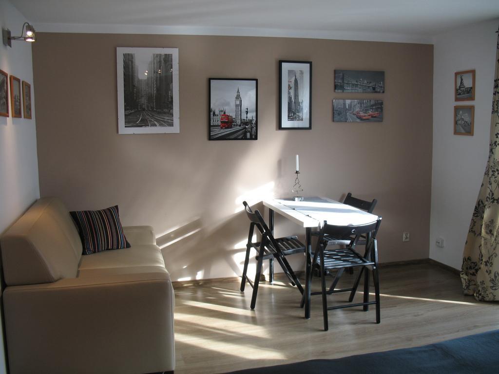 Willa Pod Aniolem - Pokoje Goscinne & Apartamenty Z Widokiem Na Gory Szczyrk Bagian luar foto